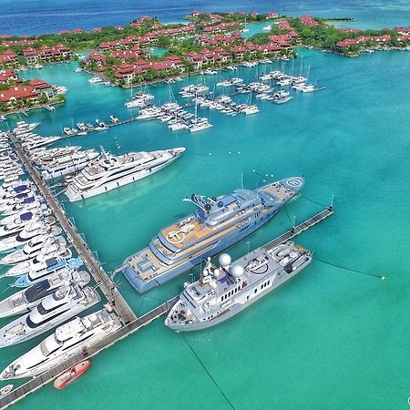 Eden Island Luxury Accommodation ภายนอก รูปภาพ