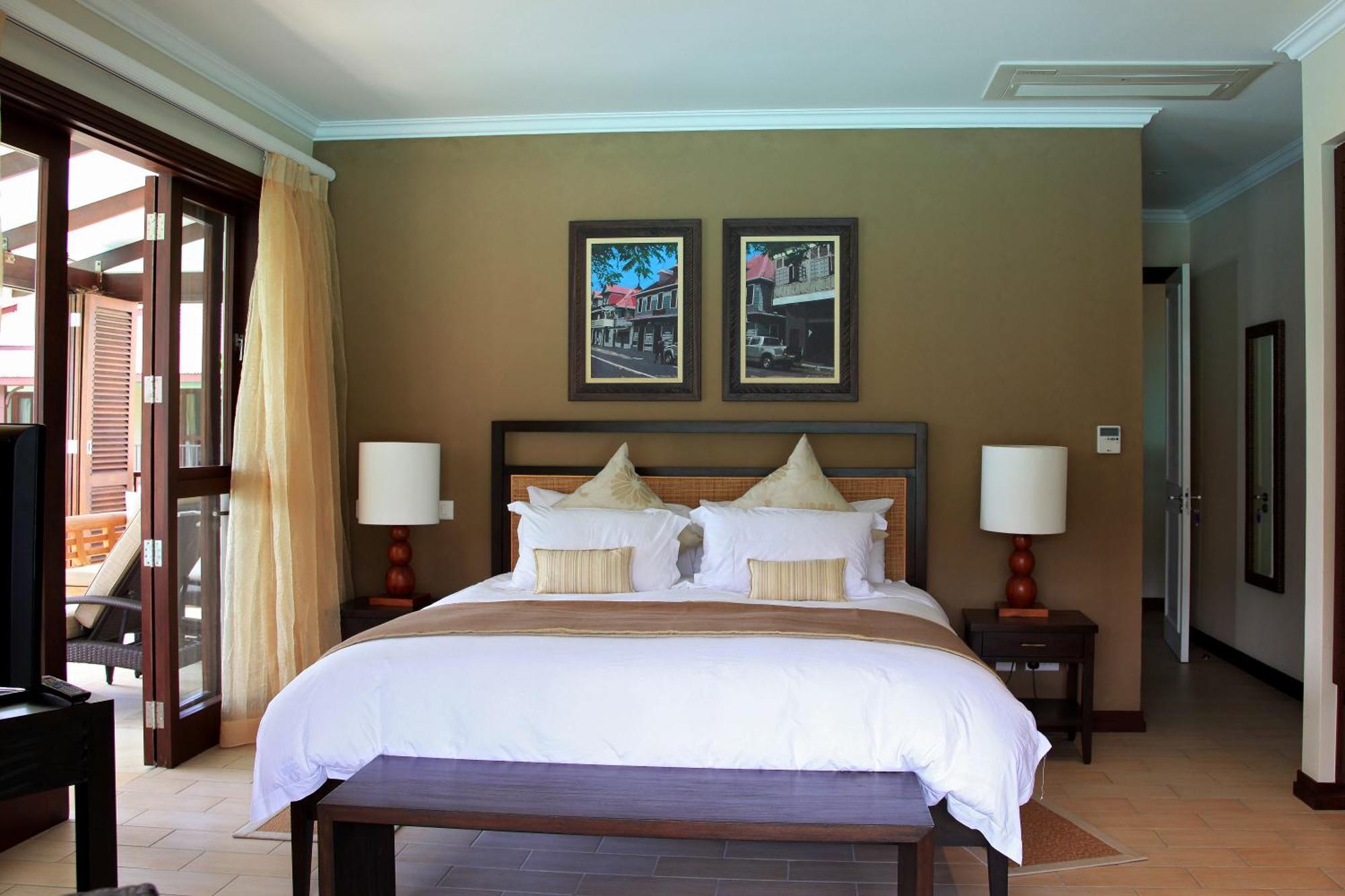 Eden Island Luxury Accommodation ภายนอก รูปภาพ