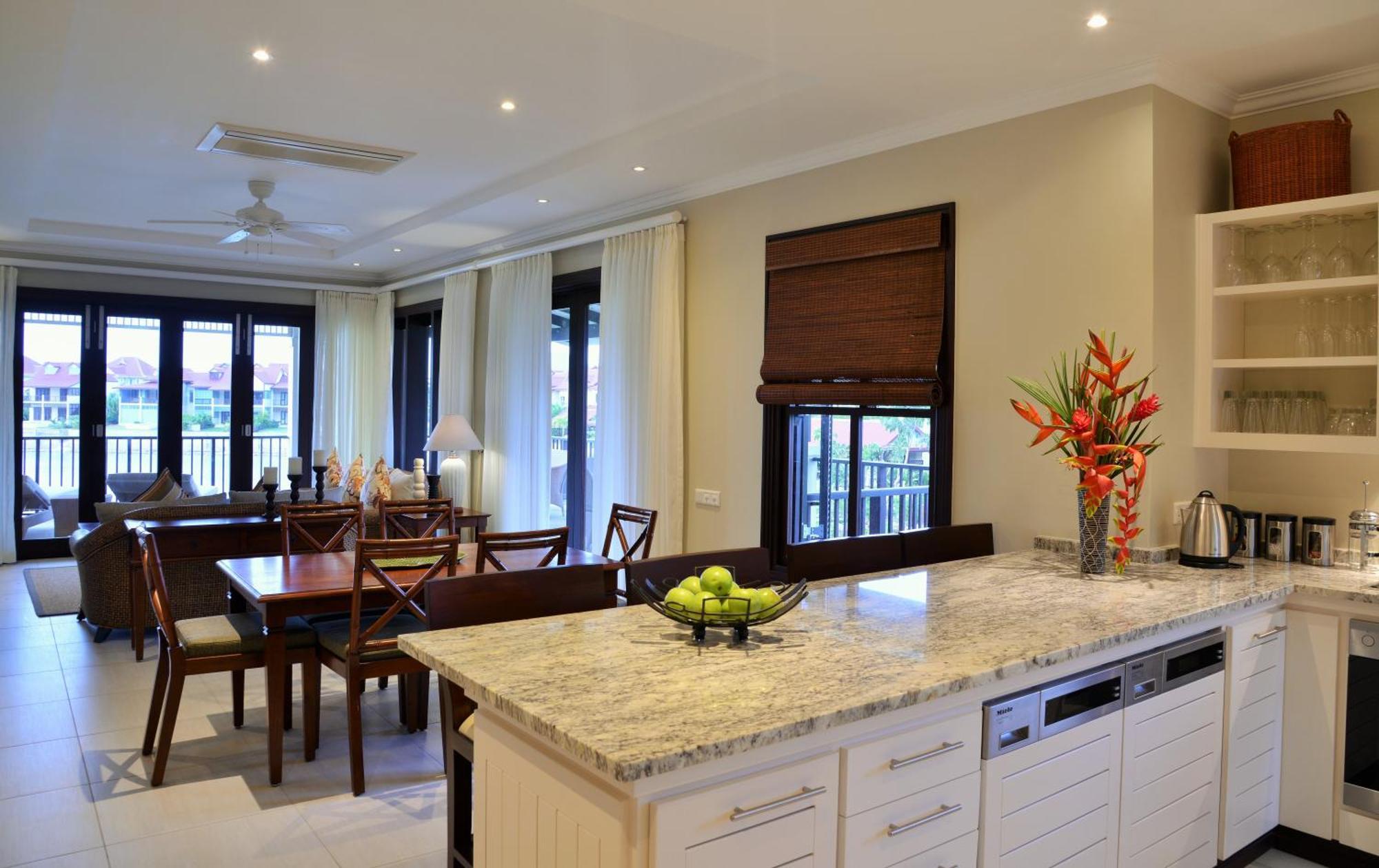 Eden Island Luxury Accommodation ภายนอก รูปภาพ
