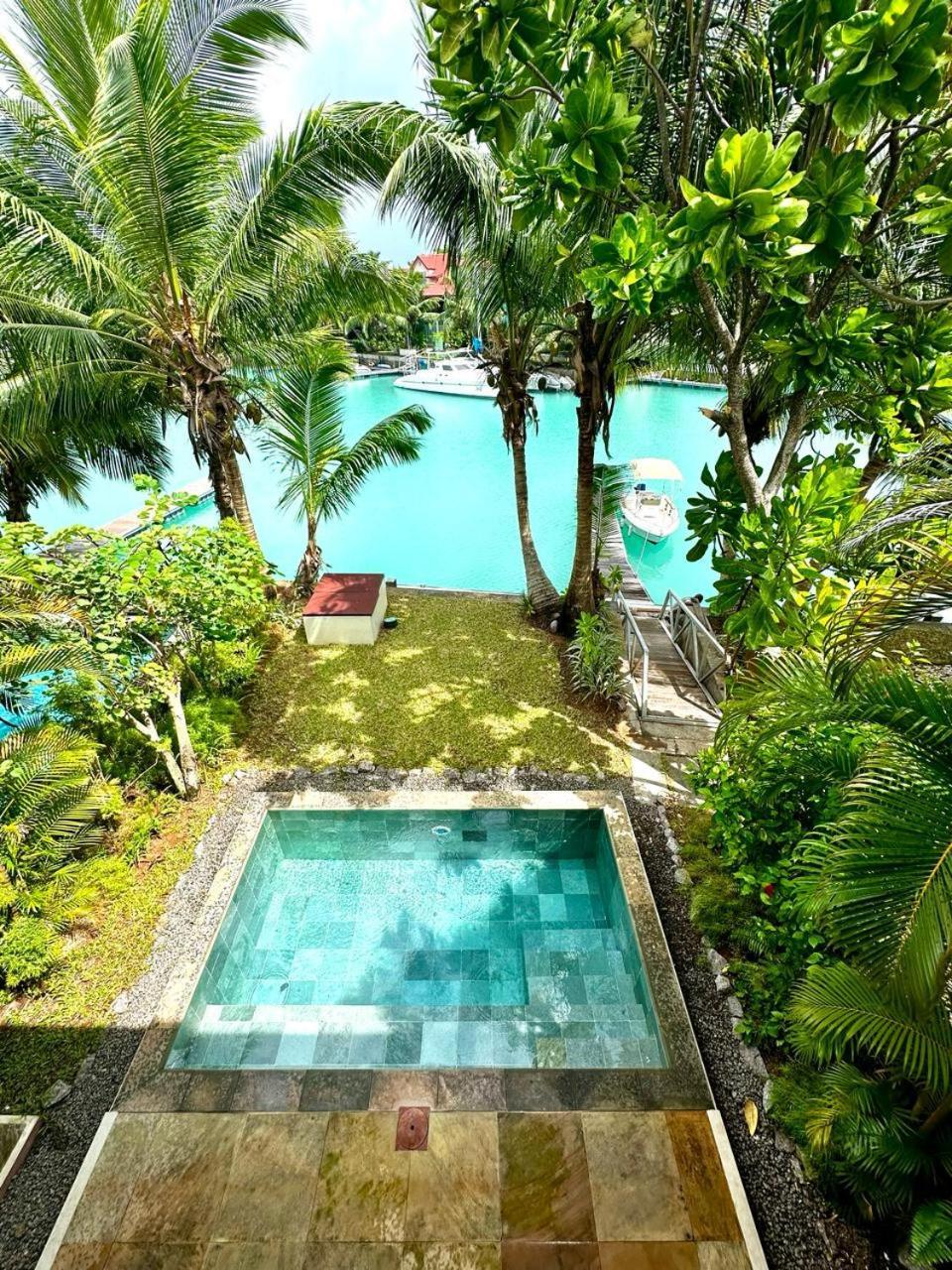 Eden Island Luxury Accommodation ภายนอก รูปภาพ