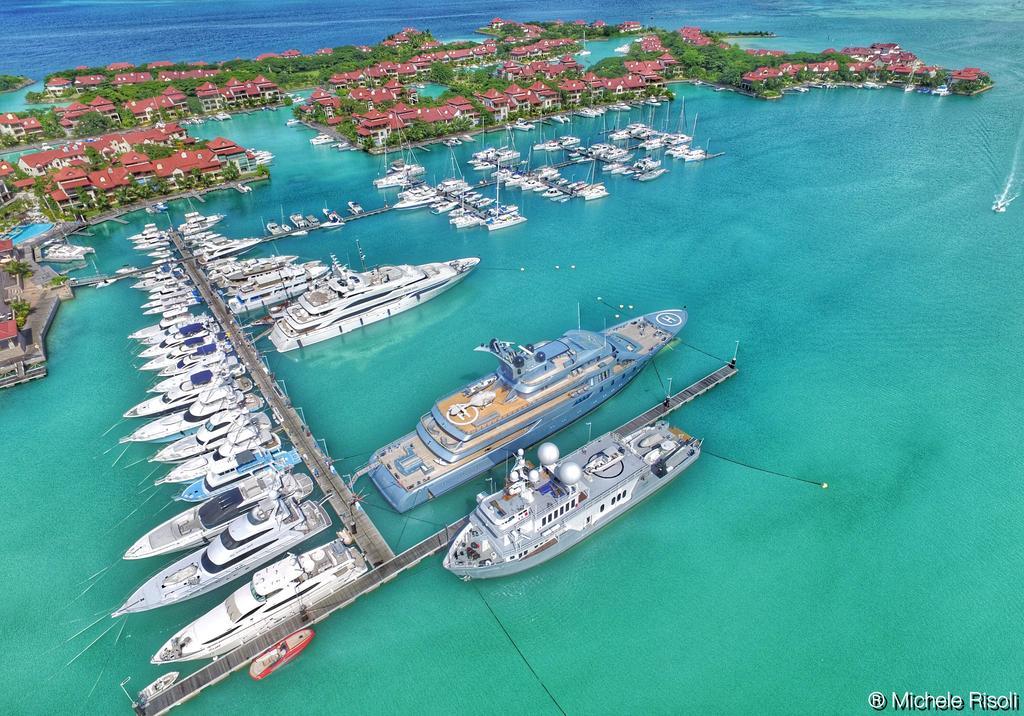 Eden Island Luxury Accommodation ภายนอก รูปภาพ